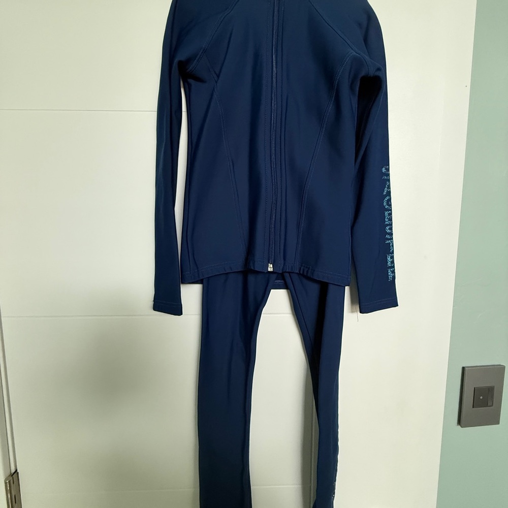 Navy Blue Activewear Set for ice skating